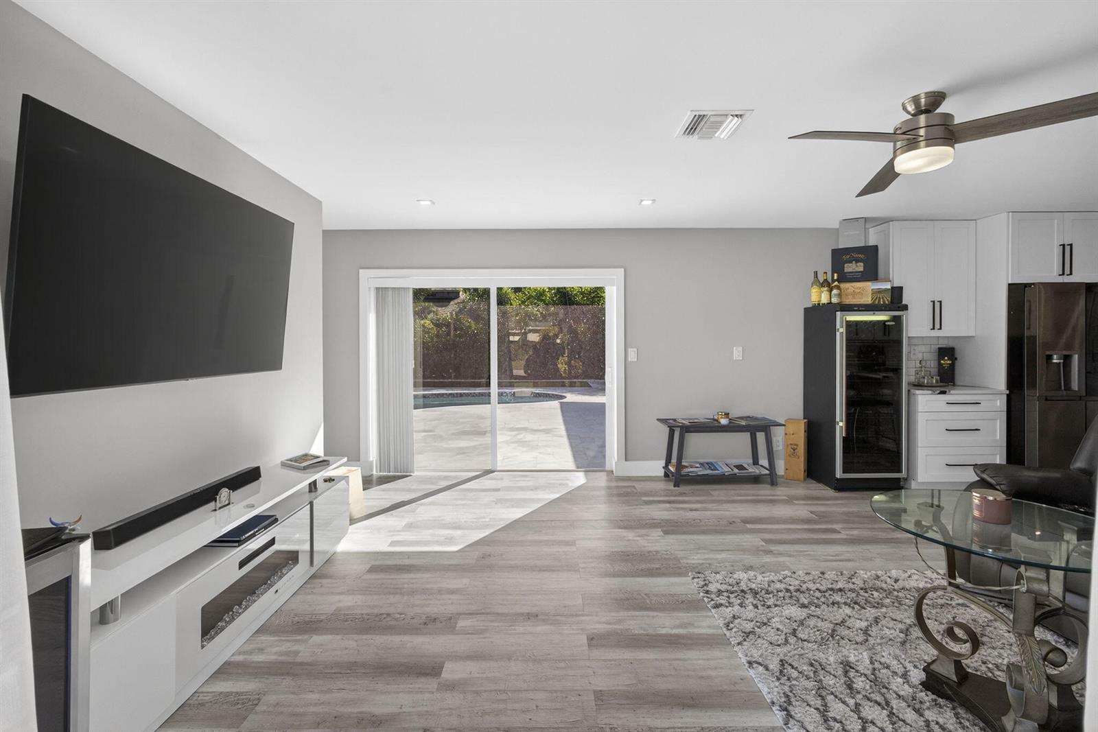 Building Photo - 2388 S Wallen Dr