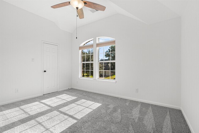 Building Photo - 24518 Hamilton Mill Ct