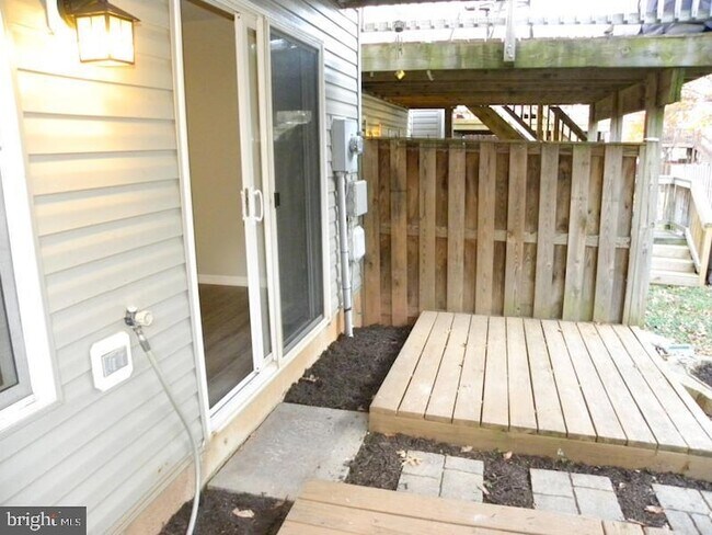 Building Photo - 14311 Newbern Loop