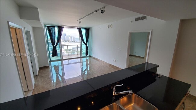 Building Photo - 253 NE 2nd St