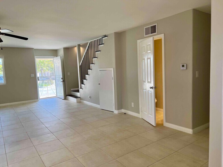 Building Photo - 8462 Heil Ave