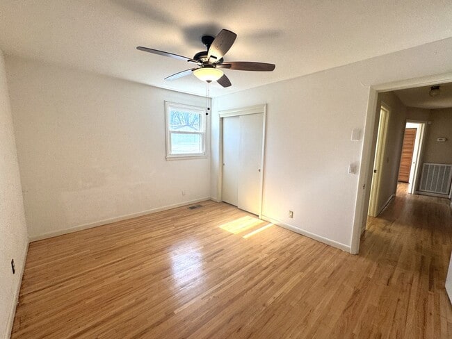 Building Photo - ***NEW PRICE*** Fantastic 3 Bedroom Home in Charlotte Park/West Nashville!