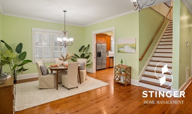 Building Photo - 14 Hayek St