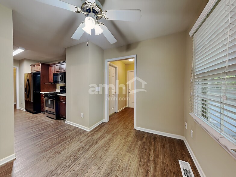 Building Photo - 5502 Garden Lake Dr