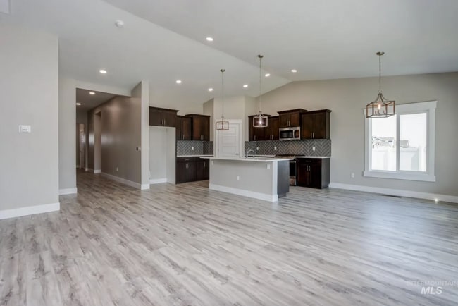 Building Photo - 3024 Sepulveda Dr