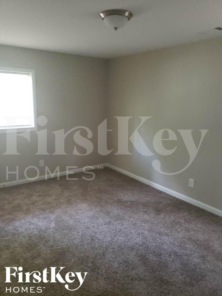 Building Photo - 6741 Fallawater Cir