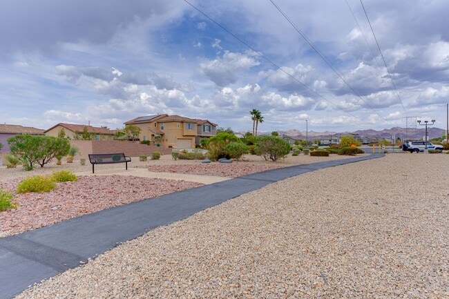 Building Photo - VIBRANT 3BEDROOM 2.5BATH HOME IN 89015