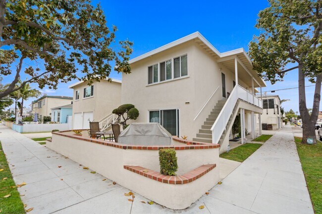 Building Photo - 75 Glendora