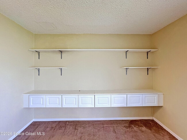 Building Photo - 48 Bogart Pl