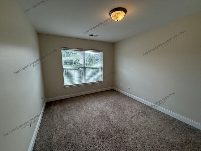 Building Photo - 3821 Marble Dr