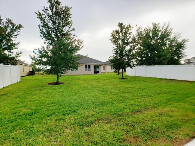 Building Photo - 12754 Garridan Ave