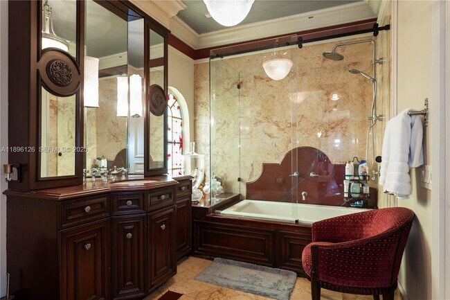 Building Photo - 5801 Pine Tree Dr