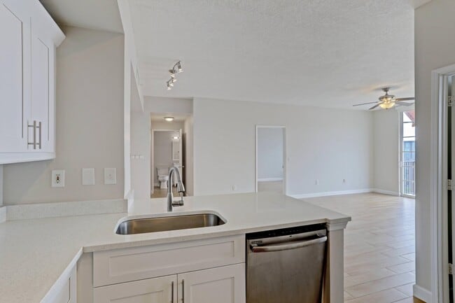Building Photo - 651 Okeechobee Blvd