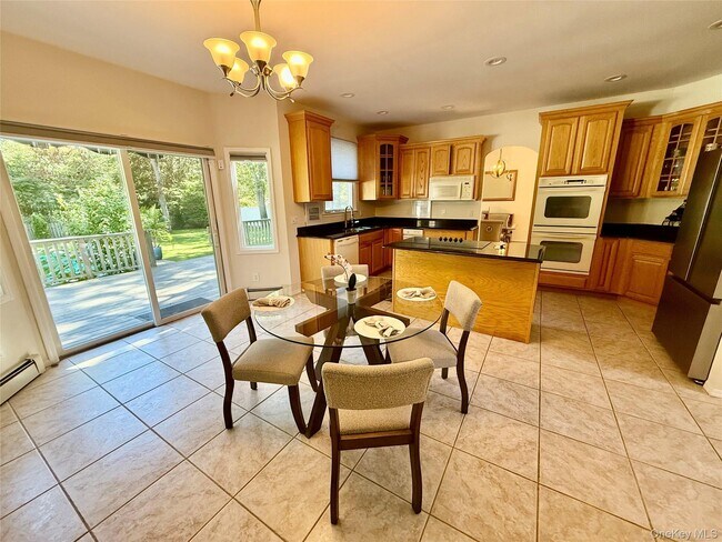 Building Photo - 5 Mill Race Rd