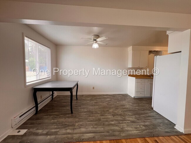 Building Photo - 121 SE 98th Ave