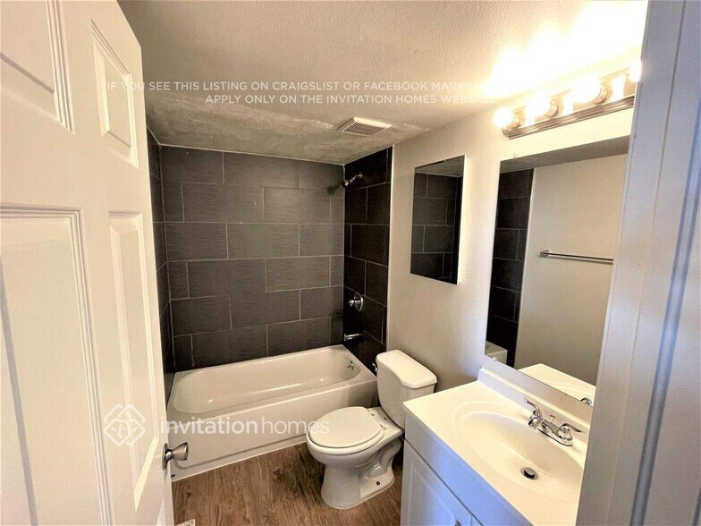 Building Photo - 19322 E Purdue Cir