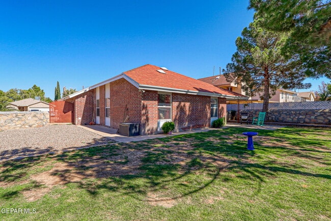 Building Photo - 11960 David Forti Dr