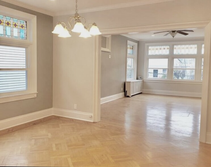 Building Photo - 43 W 41st St