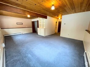 Building Photo - East Anchorage Four Bedroom Home with Bonu...