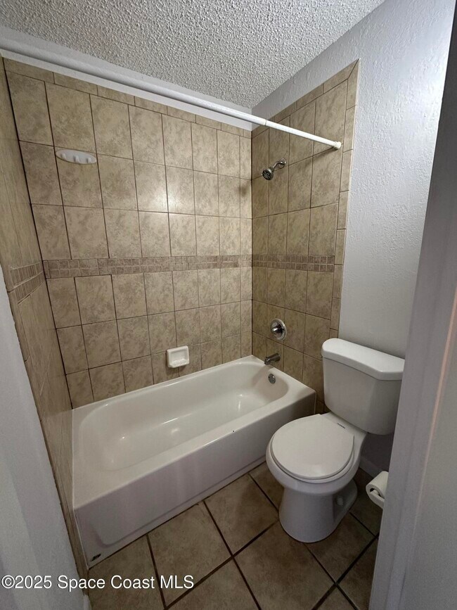 Building Photo - 225 S Tropical Trail