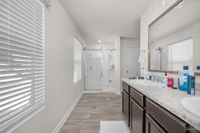 Building Photo - 6256 Churchill Cir