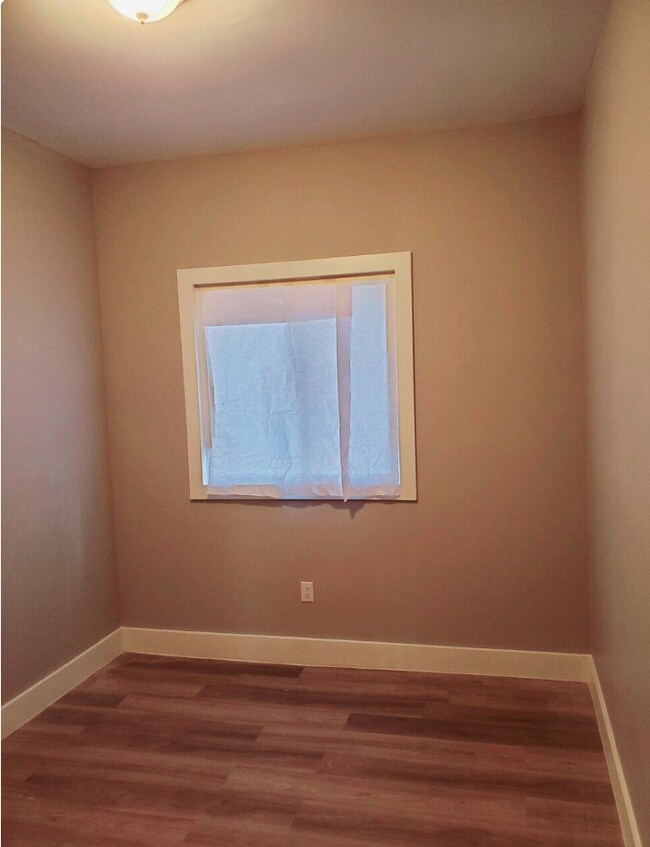 Building Photo - 618 S Orange Ave