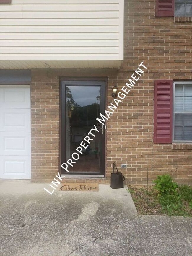 Building Photo - 7183 Holland Ln