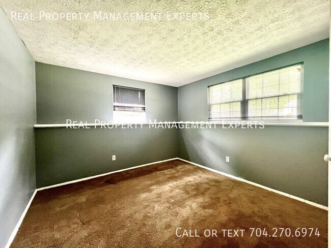 Building Photo - 5120 Speyside Ct