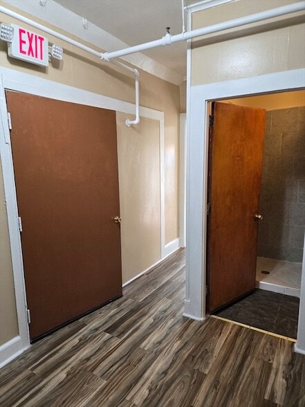 Building Photo - 239 Pleasant St