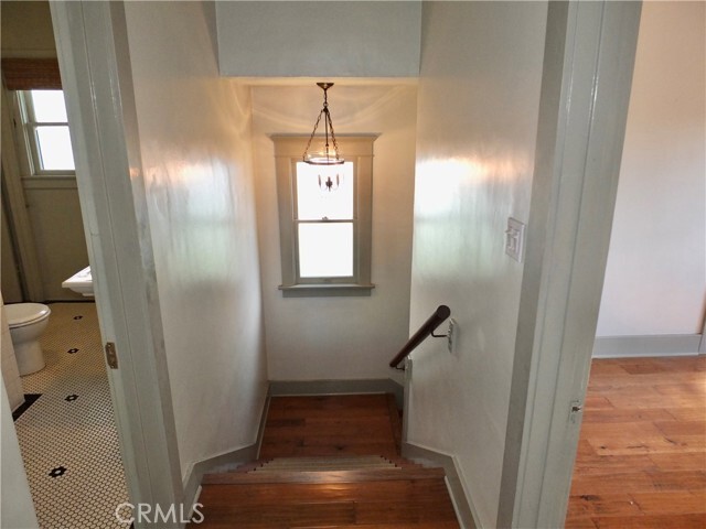 Building Photo - 353 Newport Ave