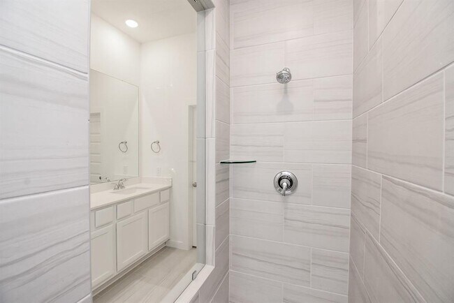 Building Photo - 6507 Bramble Cv Ln