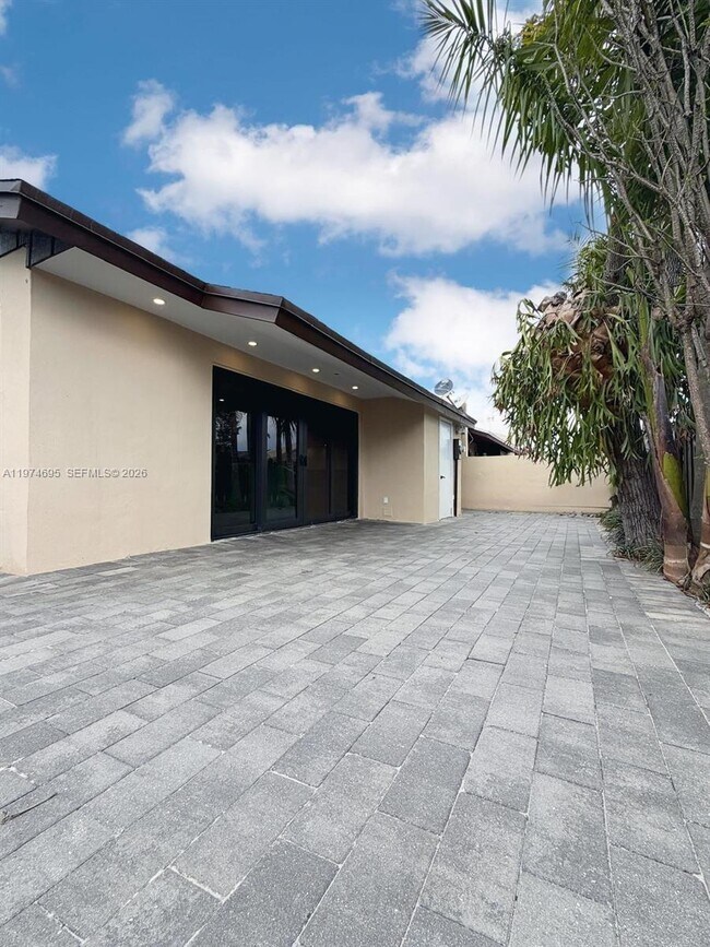 Building Photo - 11959 SW 122nd Ct