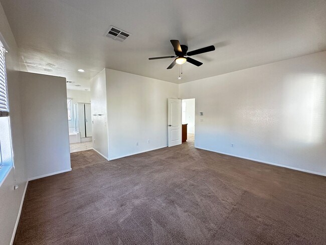 Building Photo - SKY RIDGE