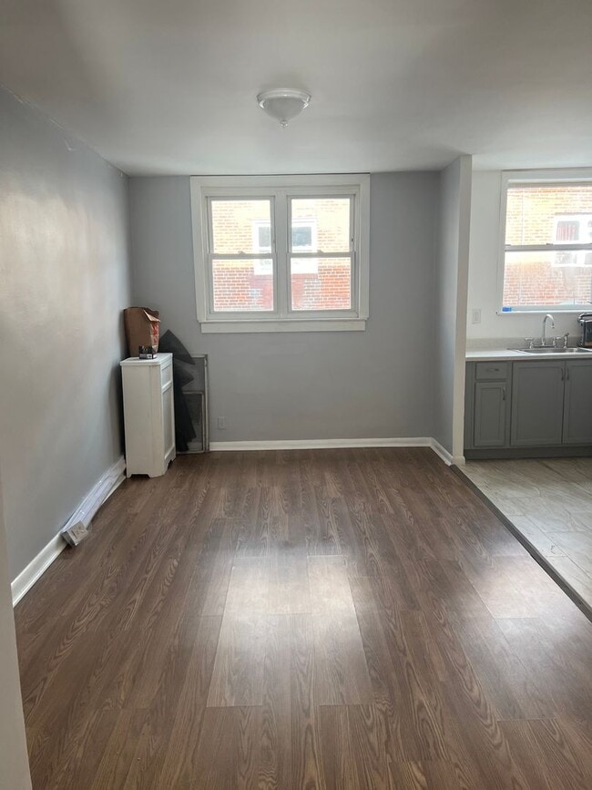 Building Photo - 3-Bedroom House for Rent!