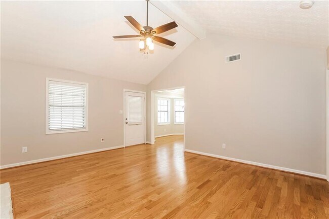 Building Photo - 1881 Rose Garden Ln
