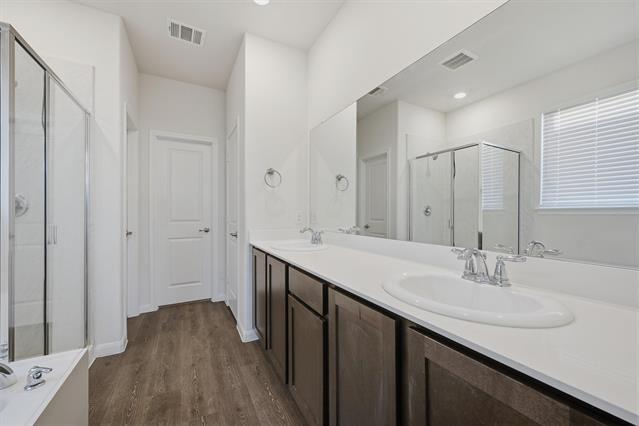 Building Photo - 3947 Oak Crk Cir