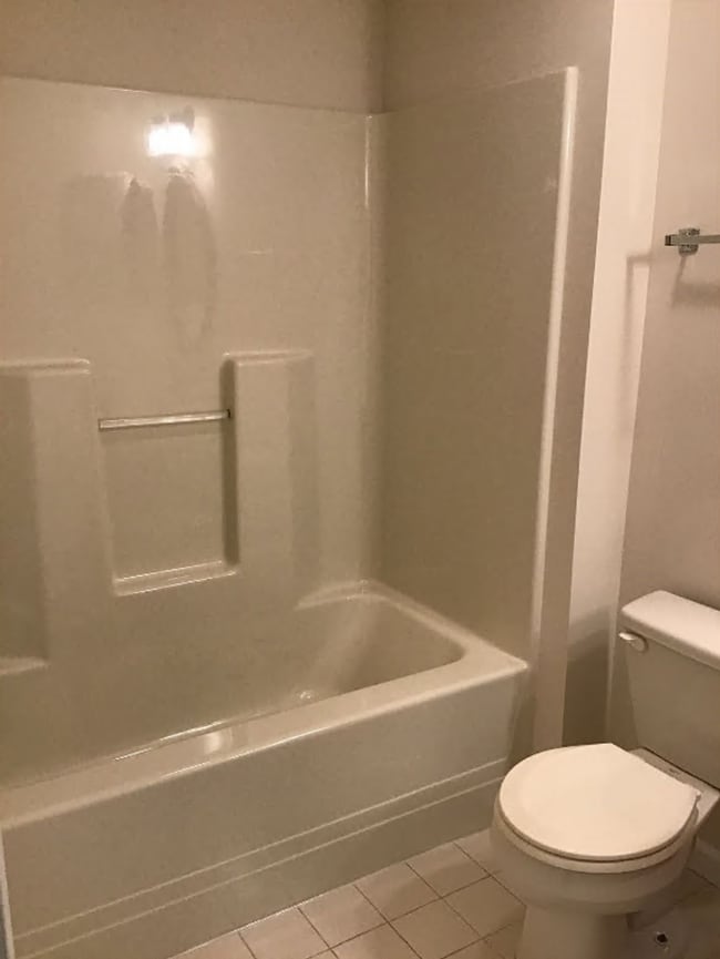 Building Photo - 3-bedroom, 2.5-bathroom Townhome