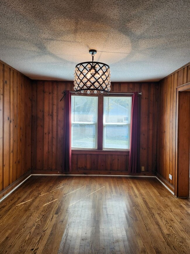 Building Photo - Wonderful 2 Bedroom 1 Bath home in Hixson, TN