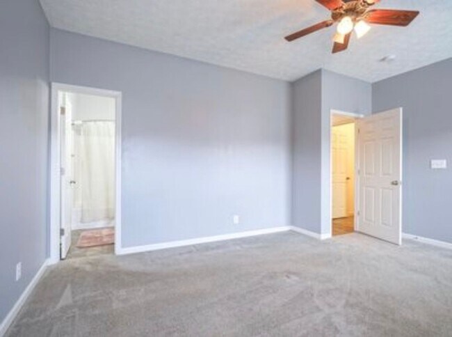 Building Photo - Spacious 3-Bedroom Lafayette Home with Office, Fenced Yard & 3-Car Garage