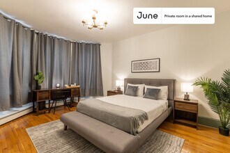 Building Photo - Room in Shared 4 bed/1 bath home