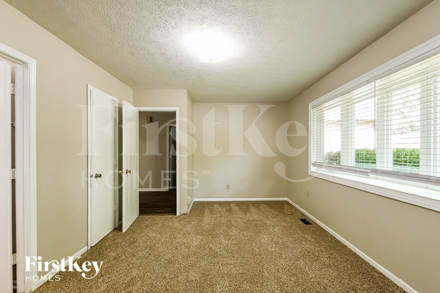 Building Photo - 3158 Cherry Lake Rd