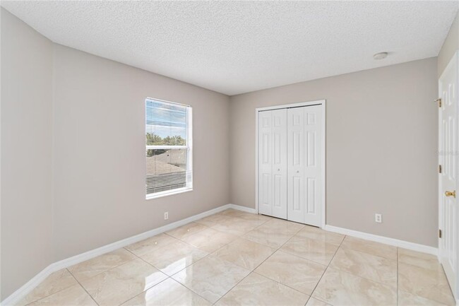 Building Photo - 2664 Tall Maple Loop
