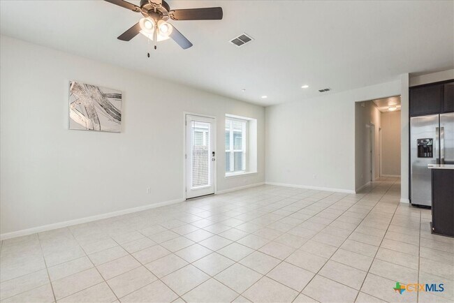 Building Photo - 360 Spiny Lizard Ln