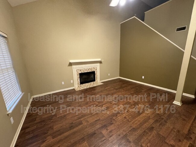 Building Photo - 109 Sugarcreek Dr