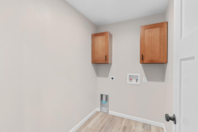 Building Photo - 41 Whitley Ln