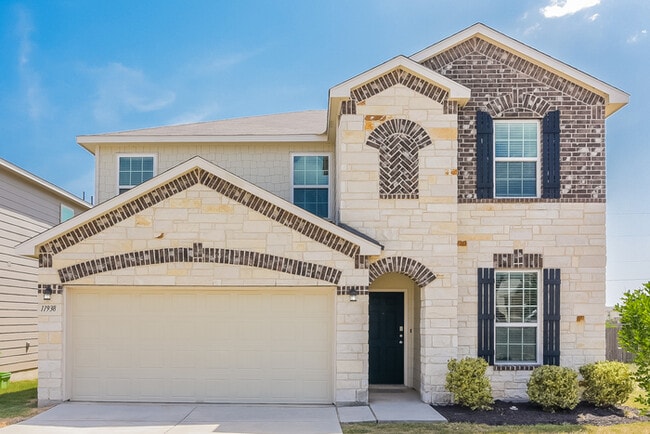 Building Photo - 11938 Silent Cyn