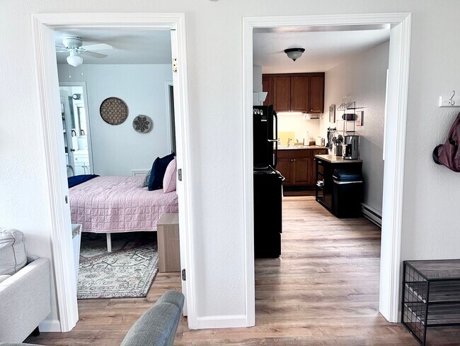 Building Photo - Rocky Court