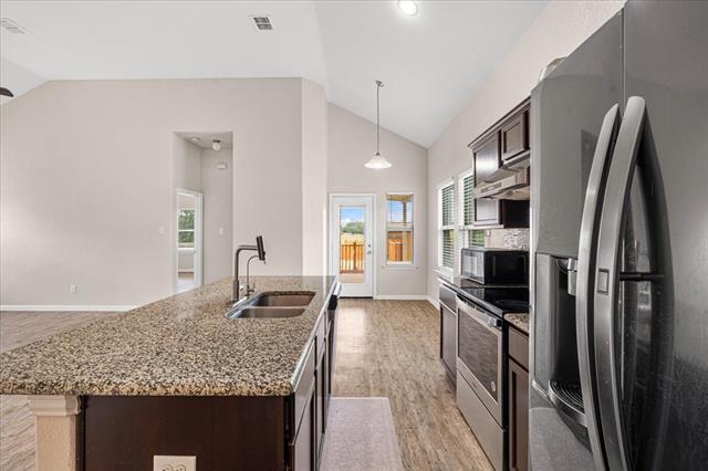 Building Photo - 710 Woodcrest Dr