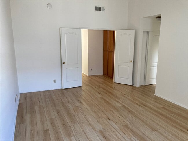 Building Photo - 2300 Maple Ave