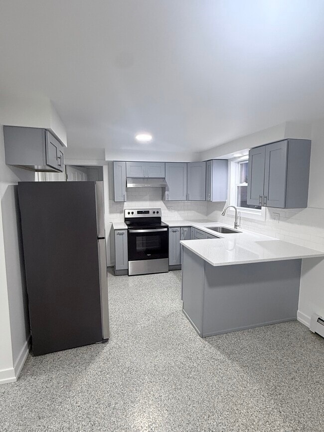 Building Photo - 6003 W 35th St